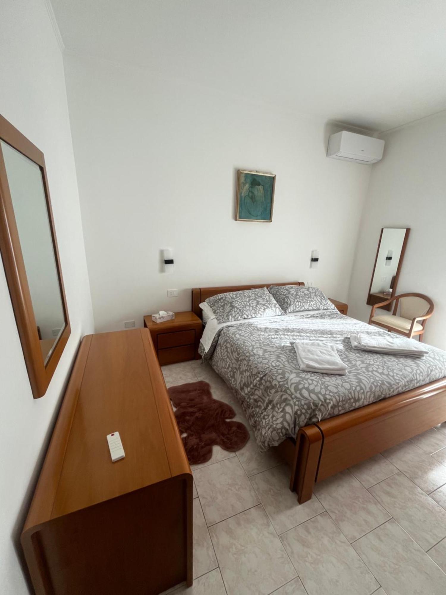 Casa Vacanze Tardy E Benech ซาโวนา ภายนอก รูปภาพ