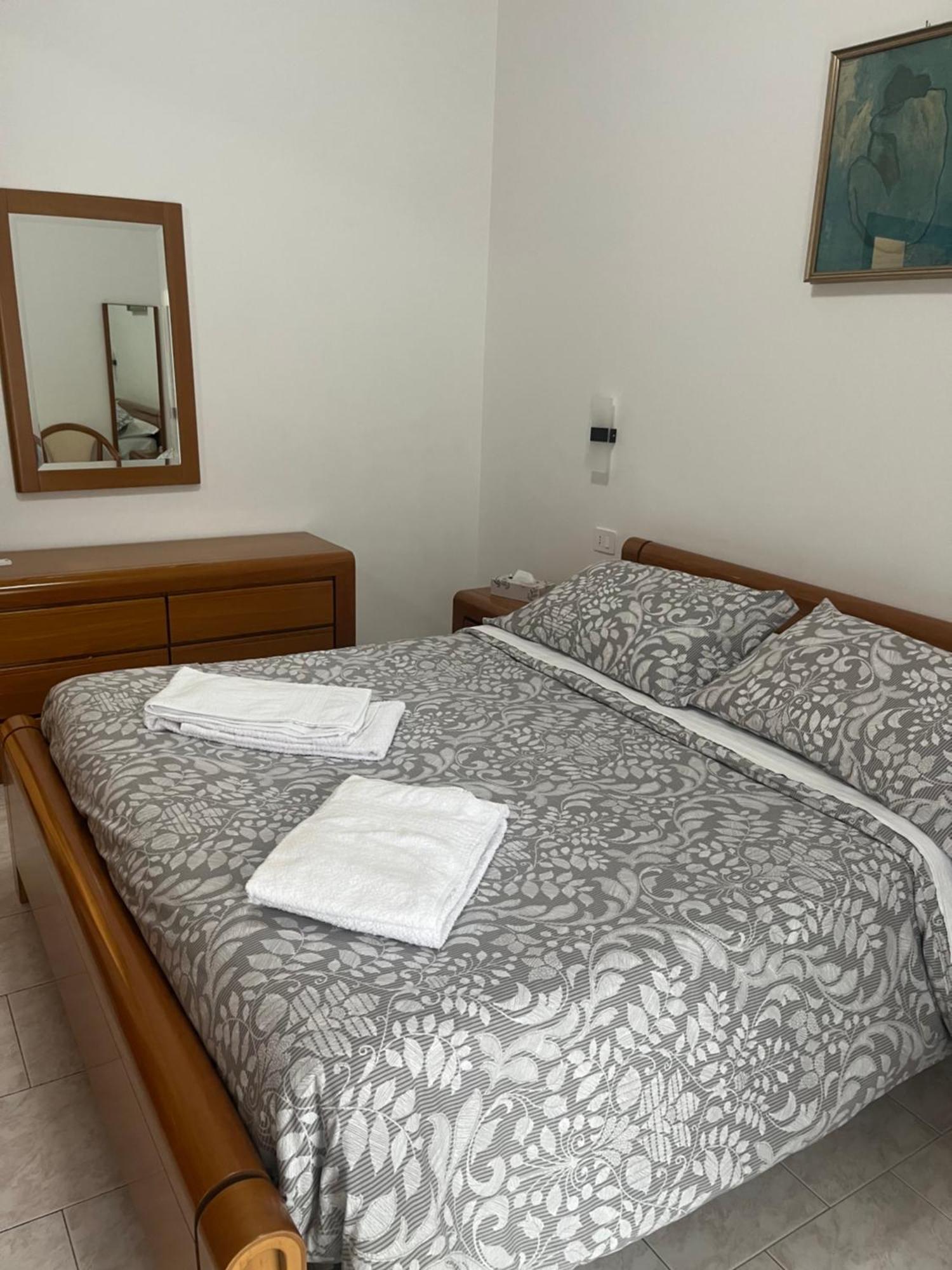 Casa Vacanze Tardy E Benech ซาโวนา ภายนอก รูปภาพ